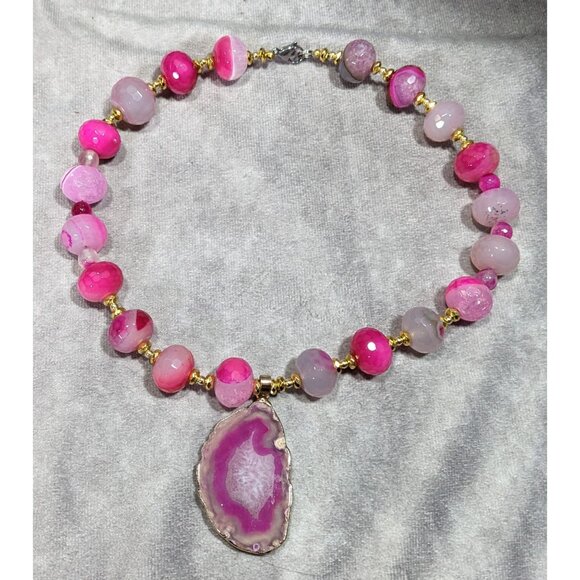 Glam Nature Inspired Pink Dyed Agate And Geode Slice Necklace - Picture 6 of 6